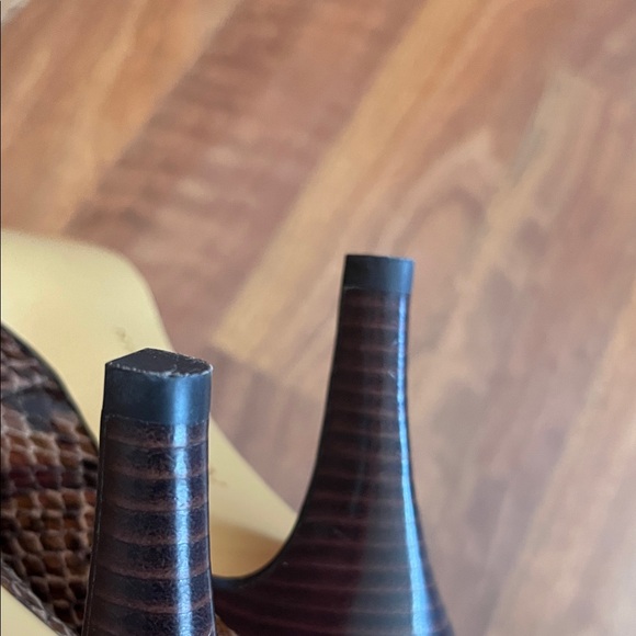 Like new Anne Klein Brown Snake Pattern Heels - Picture 12 of 16
